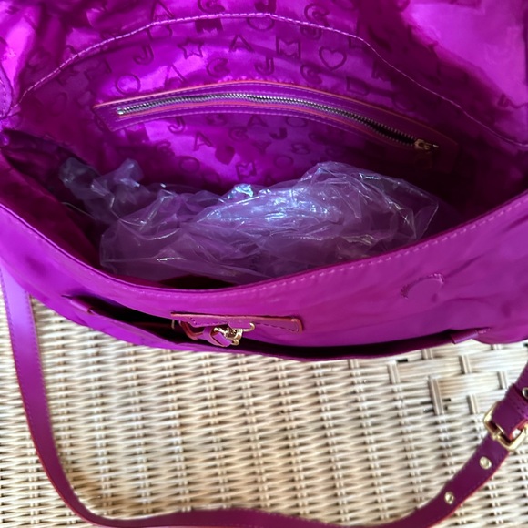 Vintage fuschia Marc Jacobs cross-body - Picture 3 of 3